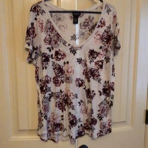 Torrid floral t-shirt